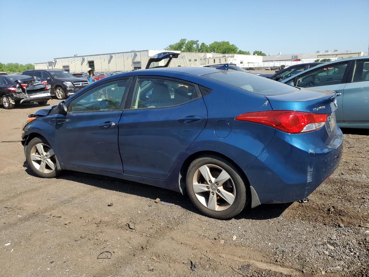 KMHDH4AE0DU976608 2013 Hyundai Elantra Gls