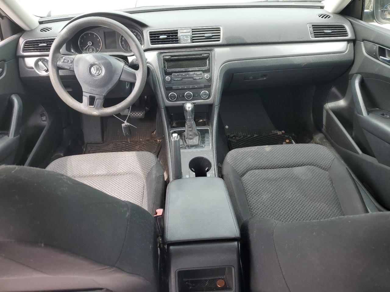 1VWAP7A33CC014704 2012 Volkswagen Passat S