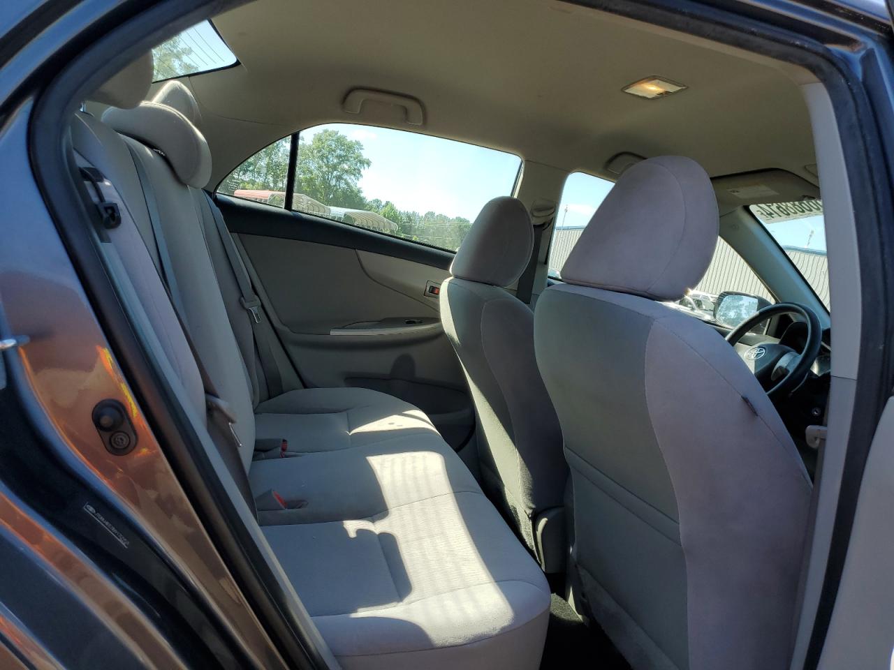 JTDBU4EE3B9132953 2011 Toyota Corolla Base