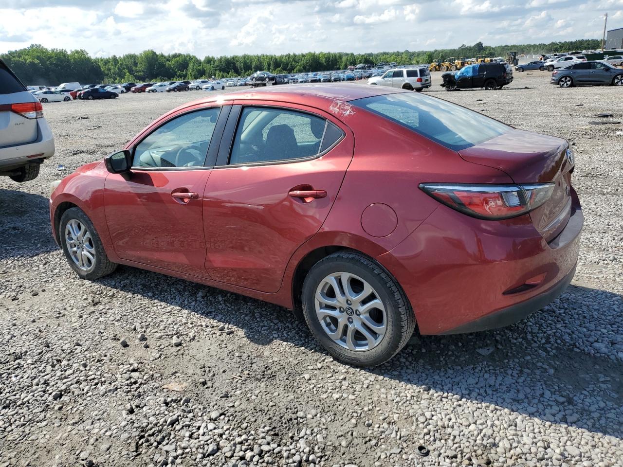 3MYDLBYVXJY333447 2018 Toyota Yaris Ia