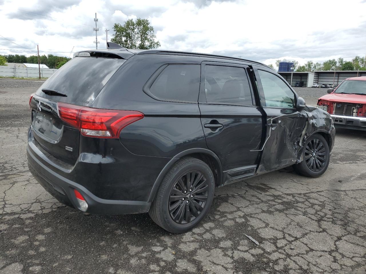 JA4AZ3A31LZ029778 2020 Mitsubishi Outlander Se