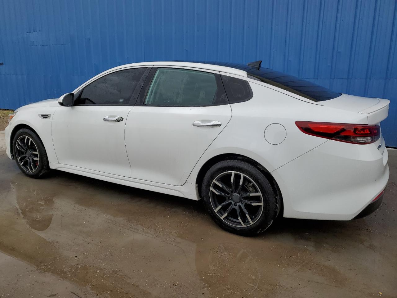 5XXGT4L38JG243865 2018 Kia Optima Lx