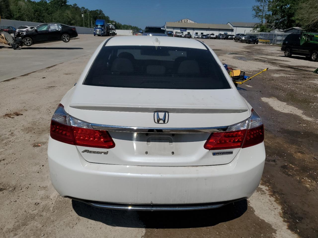 1HGCR6F39FA008660 2015 Honda Accord Hybrid