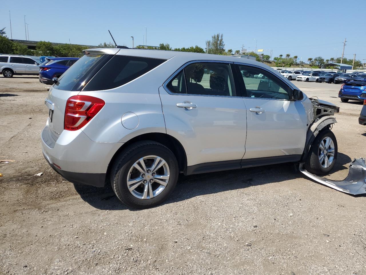 2GNALBEK4H1608595 2017 Chevrolet Equinox Ls