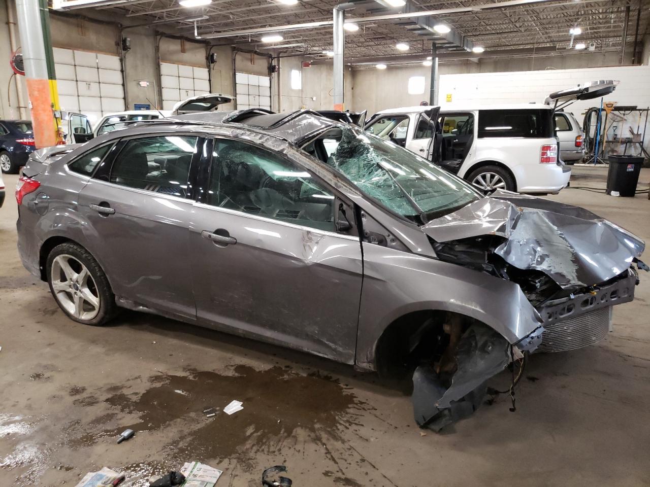 1FAHP3J26CL467643 2012 Ford Focus Titanium