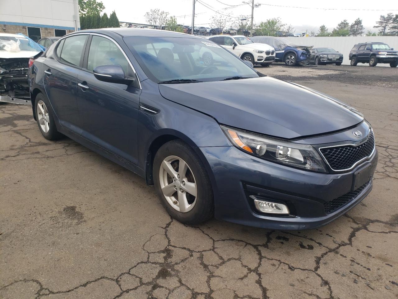 2015 Kia Optima Lx vin: 5XXGM4A70FG470557