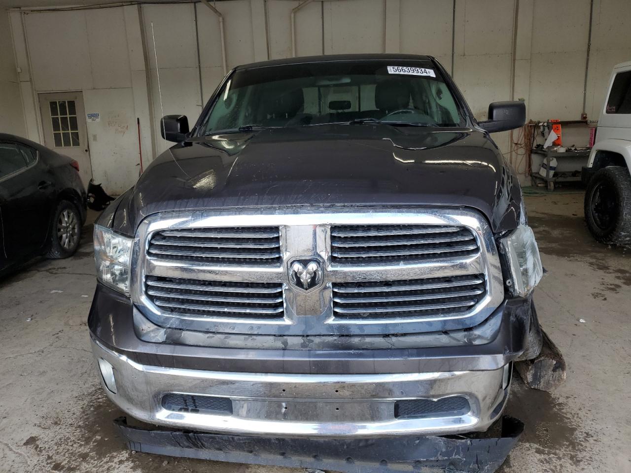 2016 Ram 1500 Slt vin: 1C6RR6GT1GS169143