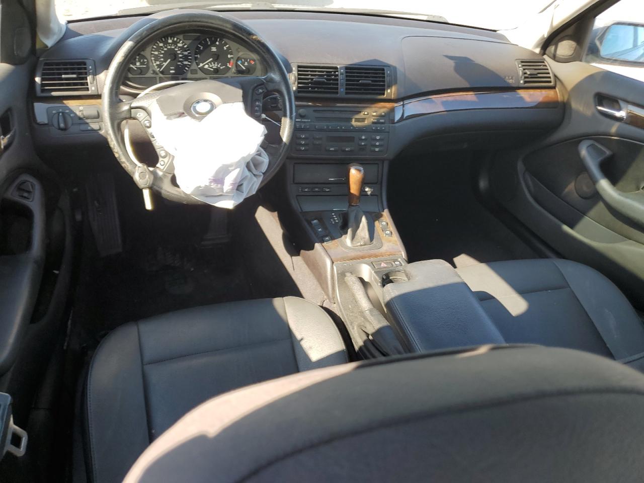 WBAEU33494PR06555 2004 BMW 325 Xi