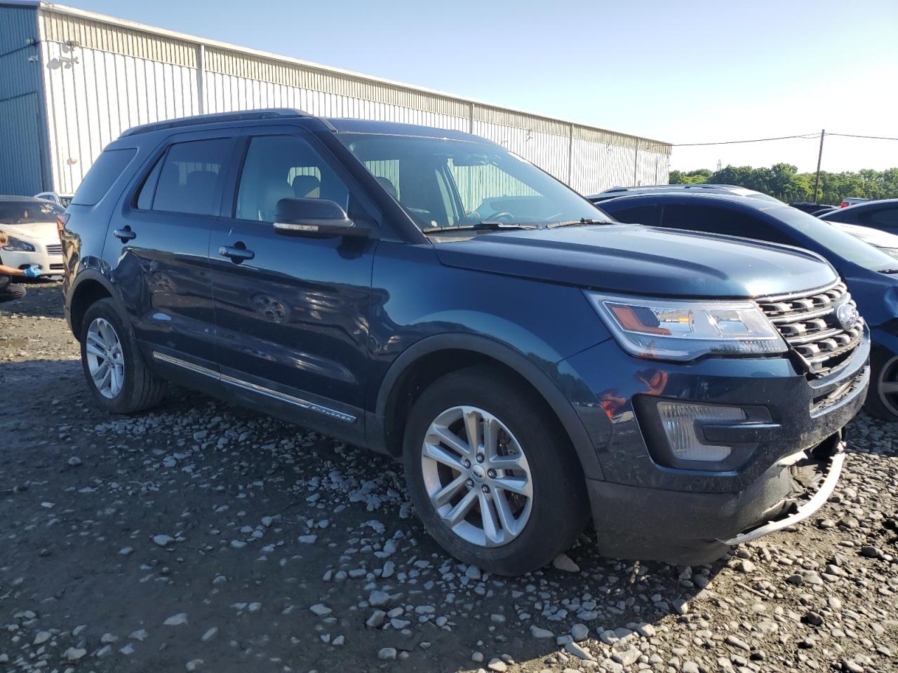 1FM5K7DH3HGD54263 2017 Ford Explorer Xlt