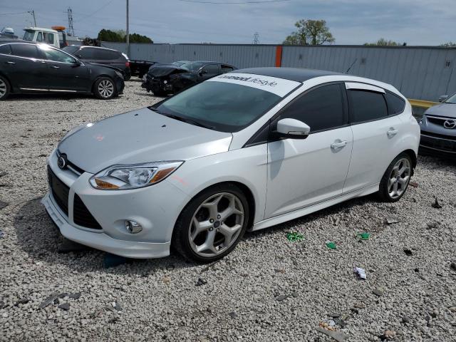 Lot #2508290290 2014 FORD FOCUS salvage car