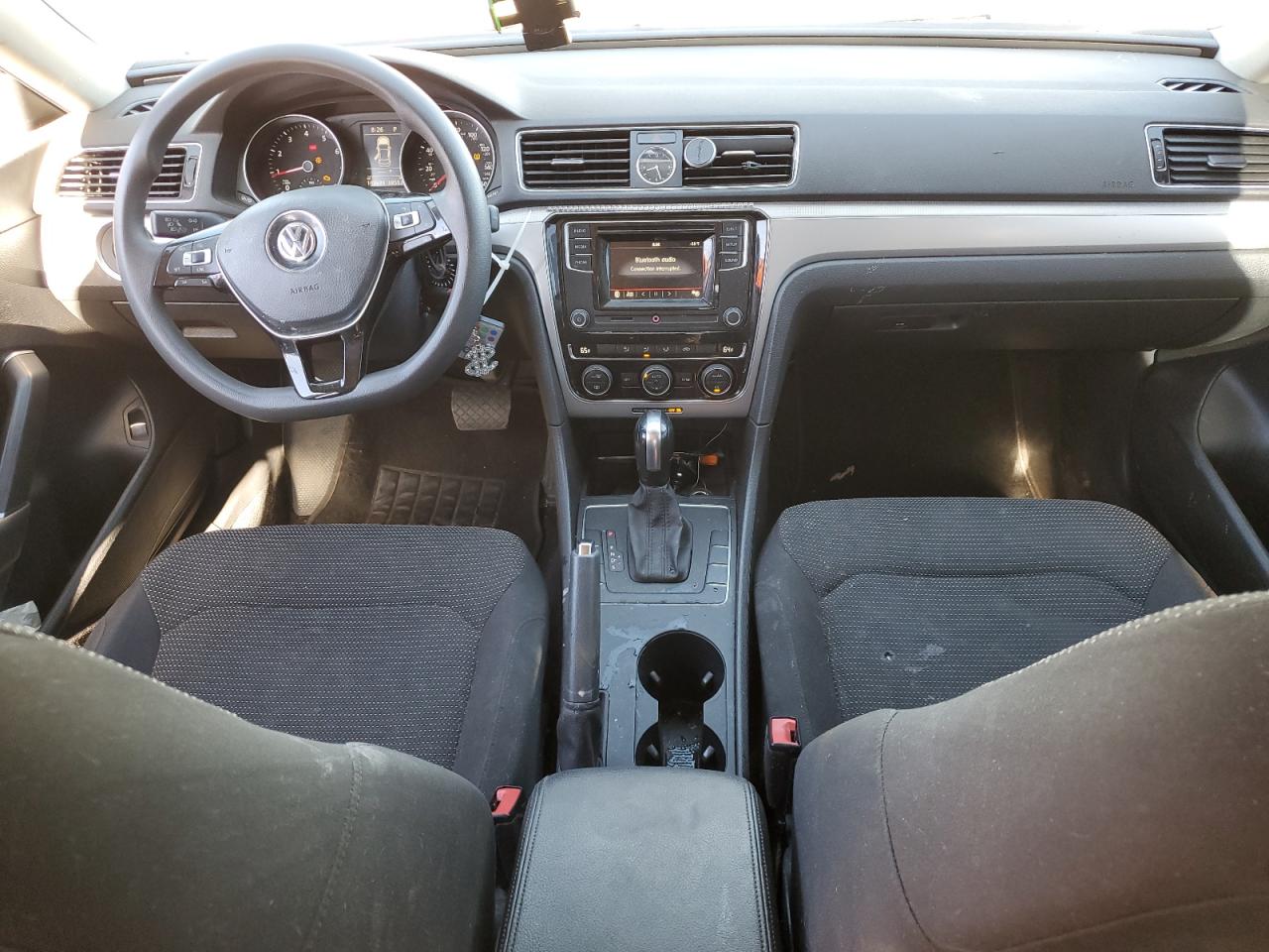 1VWAT7A34HC016979 2017 Volkswagen Passat S