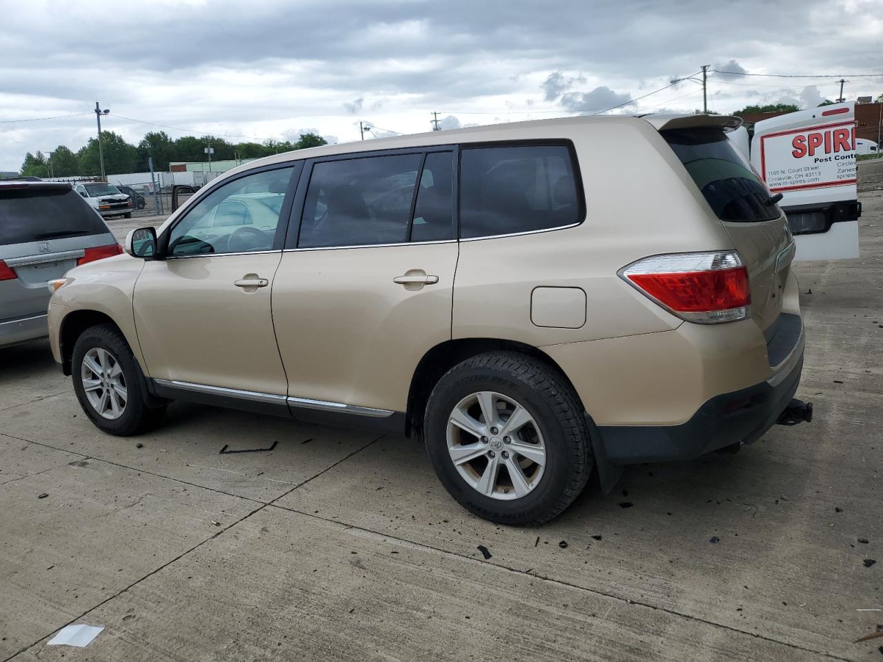 5TDZA3EH4DS041822 2013 Toyota Highlander Base