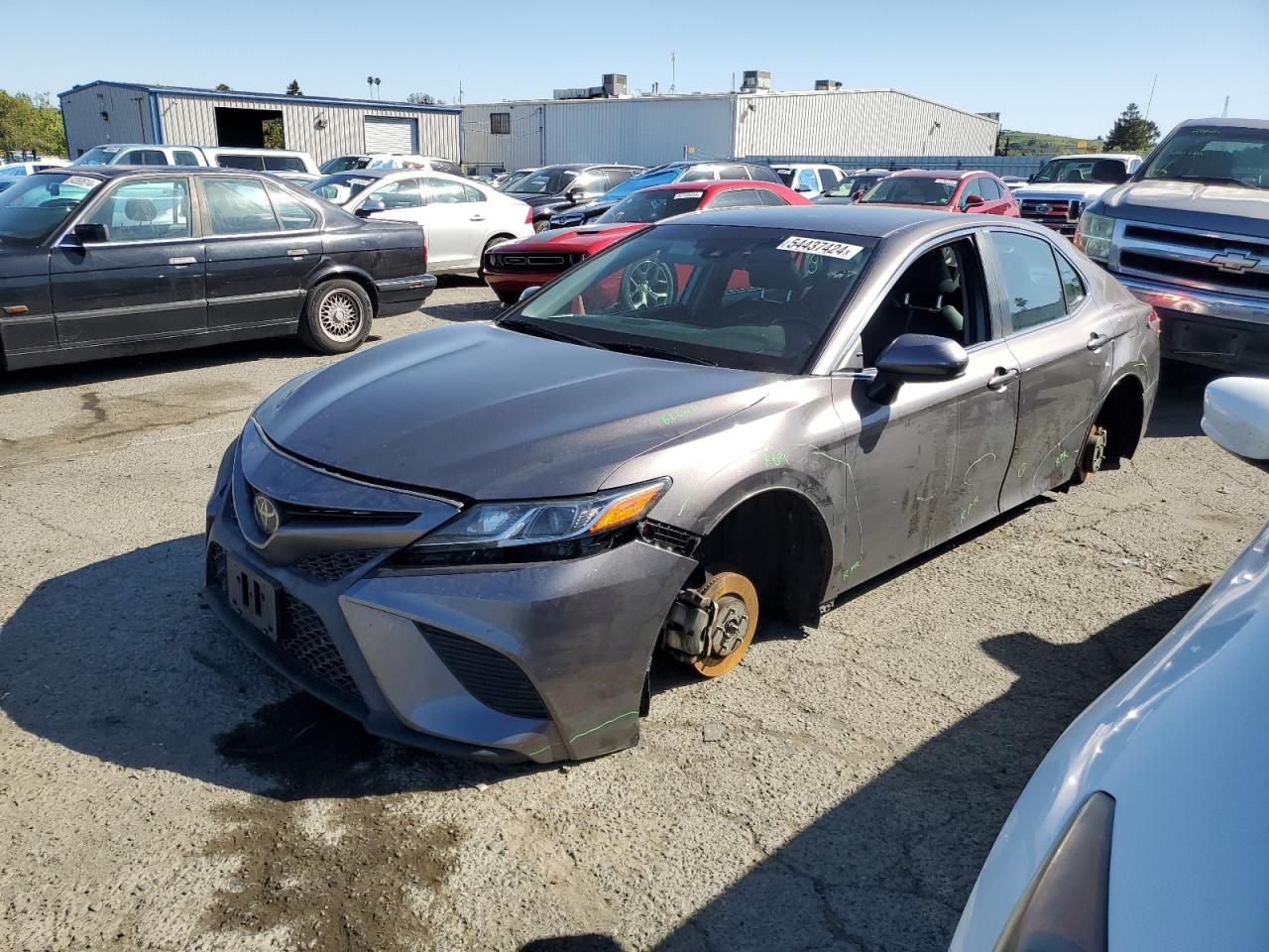 4T1B11HK8JU117297 2018 Toyota Camry L