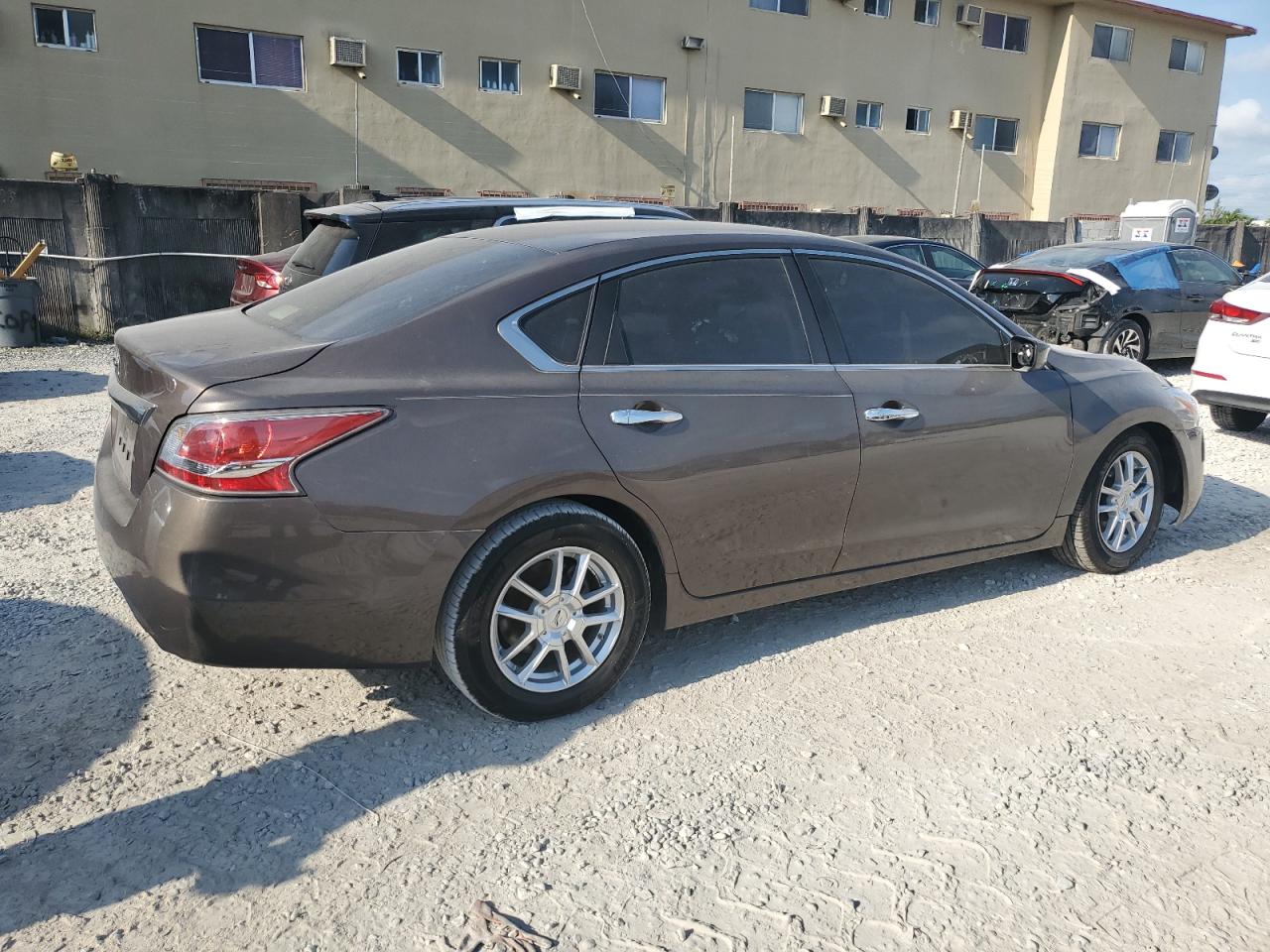 1N4AL3AP8EC101758 2014 Nissan Altima 2.5