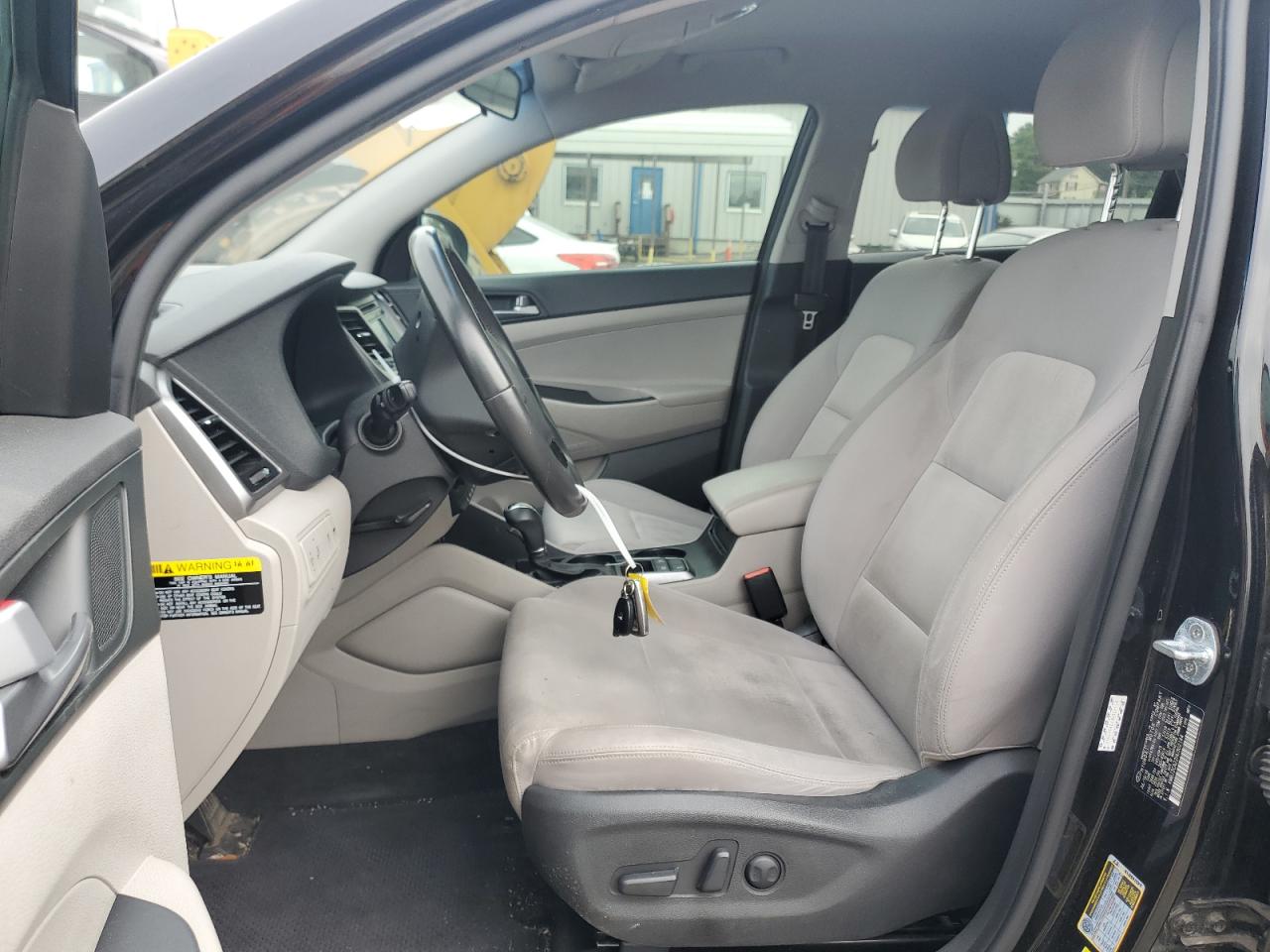 KM8J3CA22HU302144 2017 Hyundai Tucson Limited