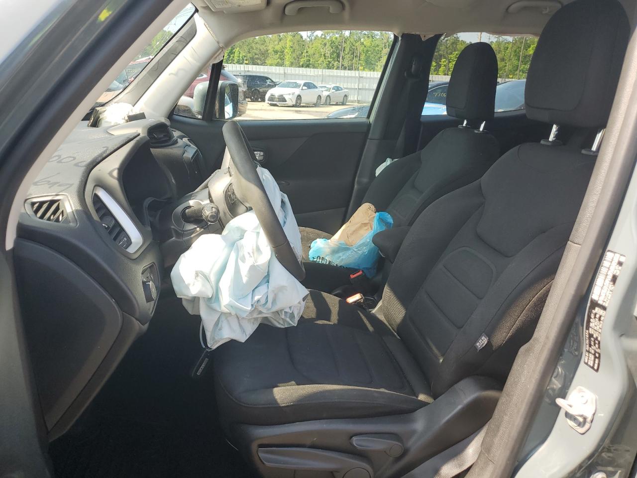 ZACCJABB2JPJ63210 2018 Jeep Renegade Latitude