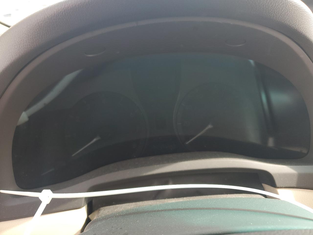 2T2ZK1BA6BC046952 2011 Lexus Rx 350