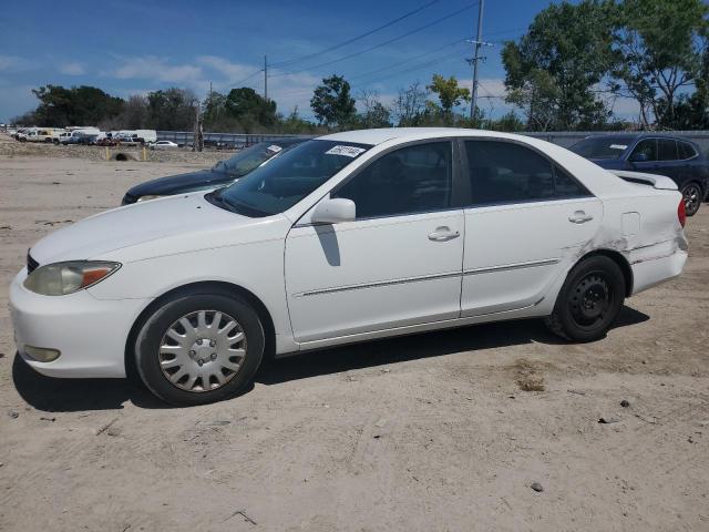 2004 Toyota Camry Le VIN: 4T1BE30K14U289395 Lot: 55921144