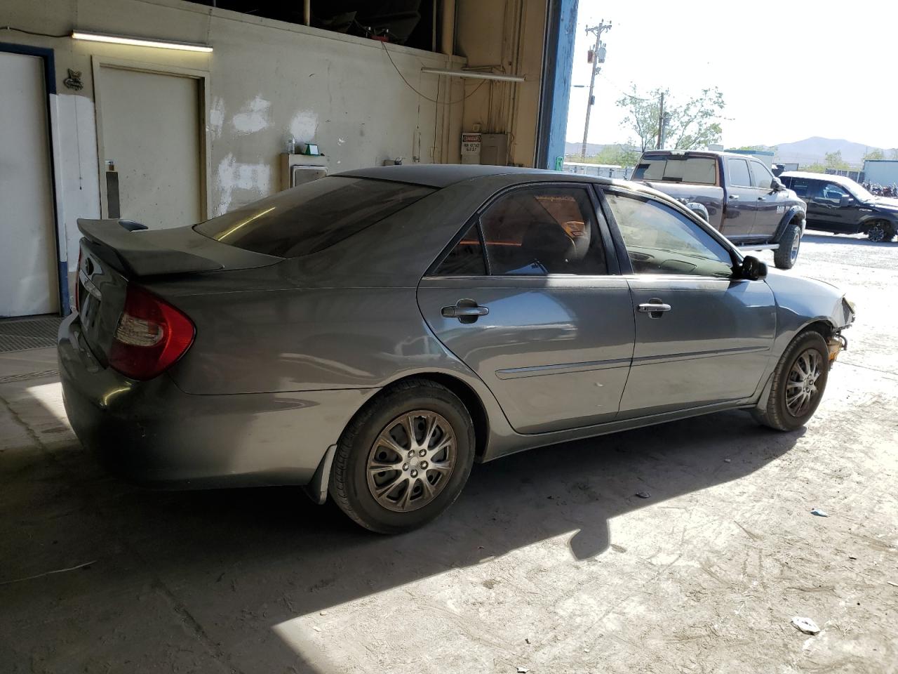 JTDBE32K230236552 2003 Toyota Camry Le