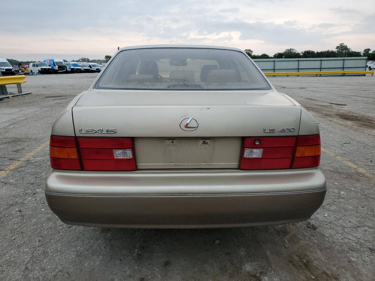 JT8BH28F1Y0180816 2000 Lexus Ls 400