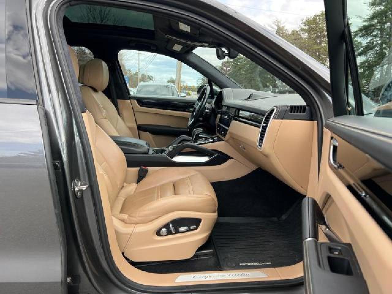 2019 Porsche Cayenne Turbo vin: WP1AF2AY5KDA80277