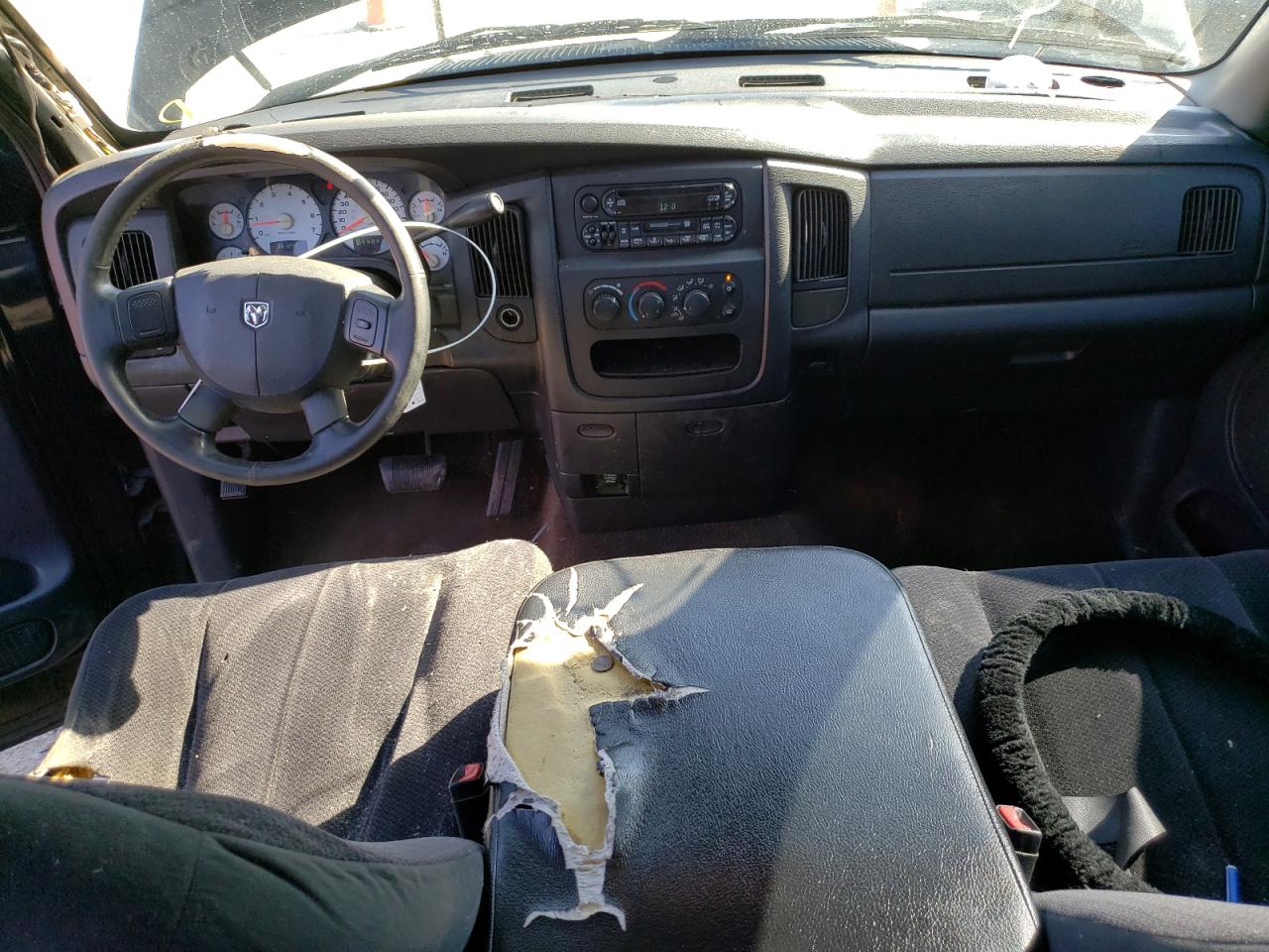 1D7HA18D24J220968 2004 Dodge Ram 1500 St