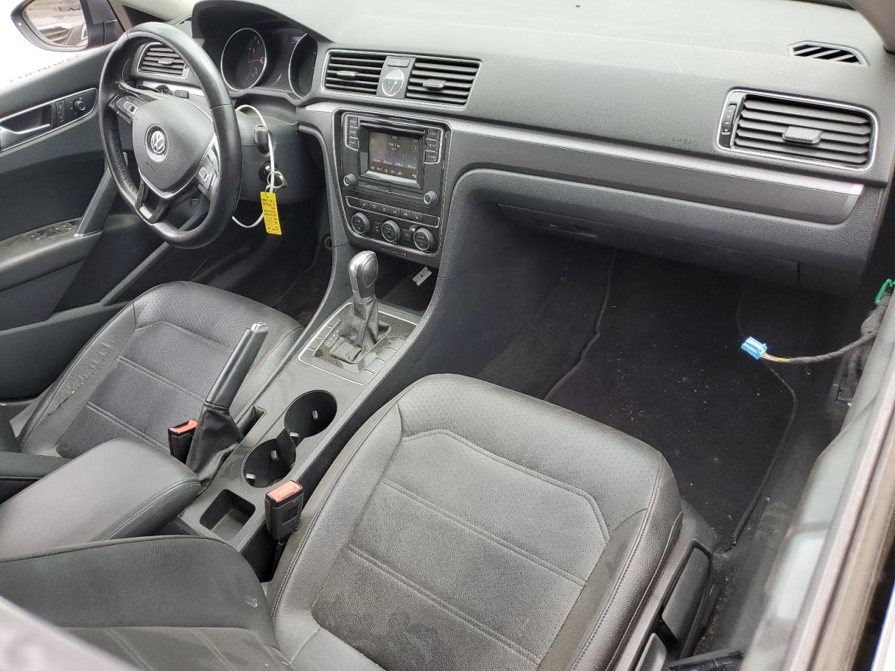 1VWAT7A37GC050428 2016 Volkswagen Passat S