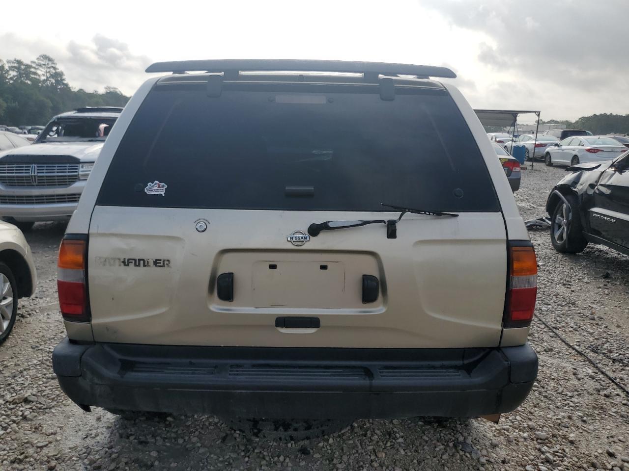 JN8AR05Y8TW004523 1996 Nissan Pathfinder Le