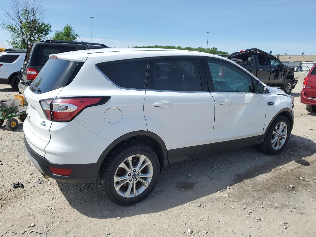 1FMCU9GDXHUD53800 2017 Ford Escape Se