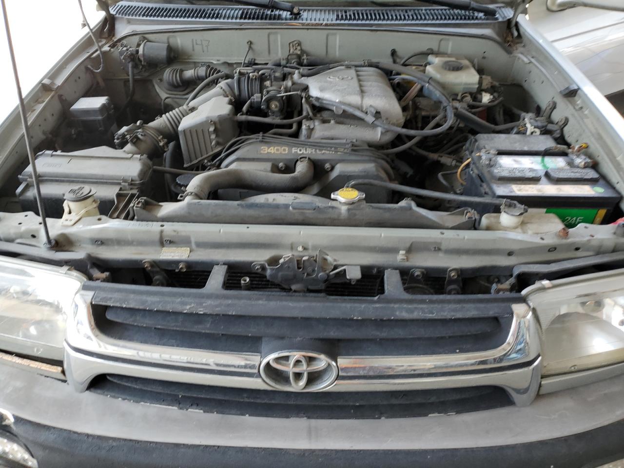 JT3GN86R520239376 2002 Toyota 4Runner Sr5