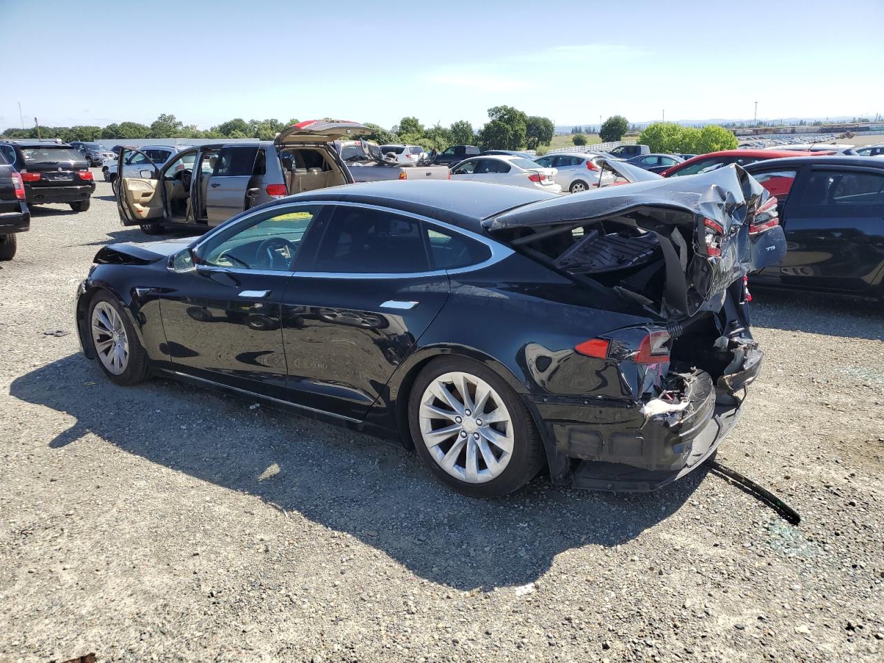 5YJSA1E12HF228477 2017 Tesla Model S