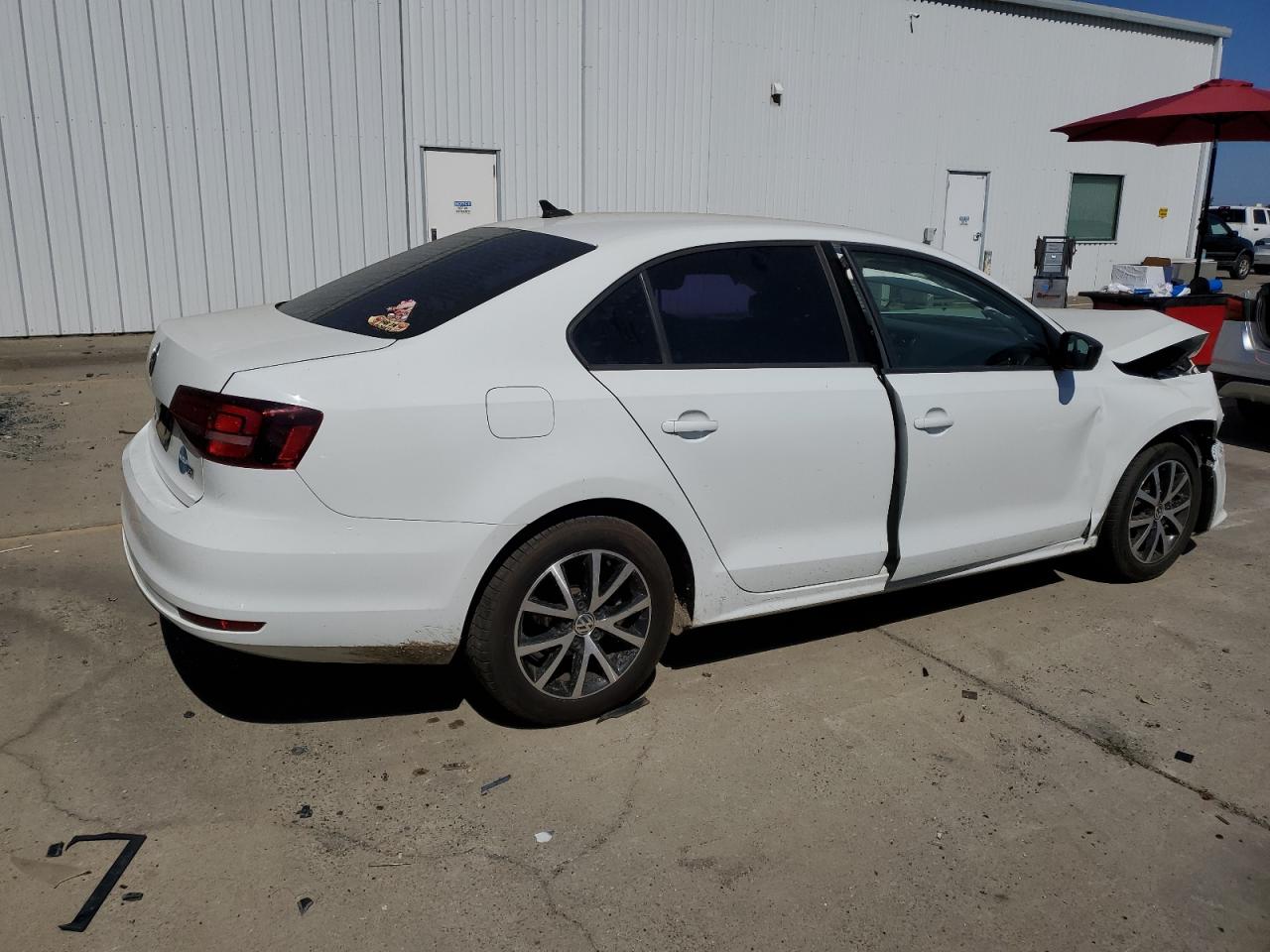 3VWD67AJ9GM241916 2016 Volkswagen Jetta Se