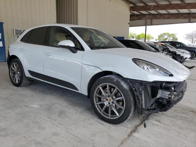 VIN WP1AB2A56HLB16946 2017 PORSCHE MACAN no.4