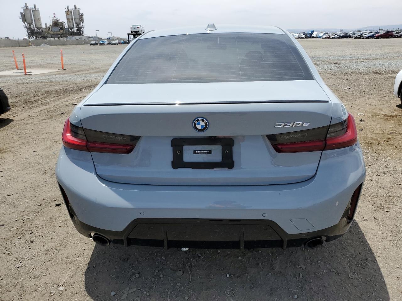 3MW39FF09P8D27779 2023 BMW 330E
