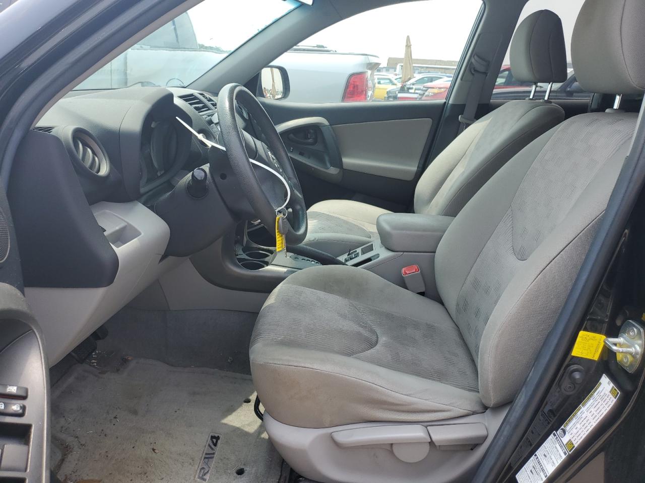 2T3BF4DV4BW151572 2011 Toyota Rav4