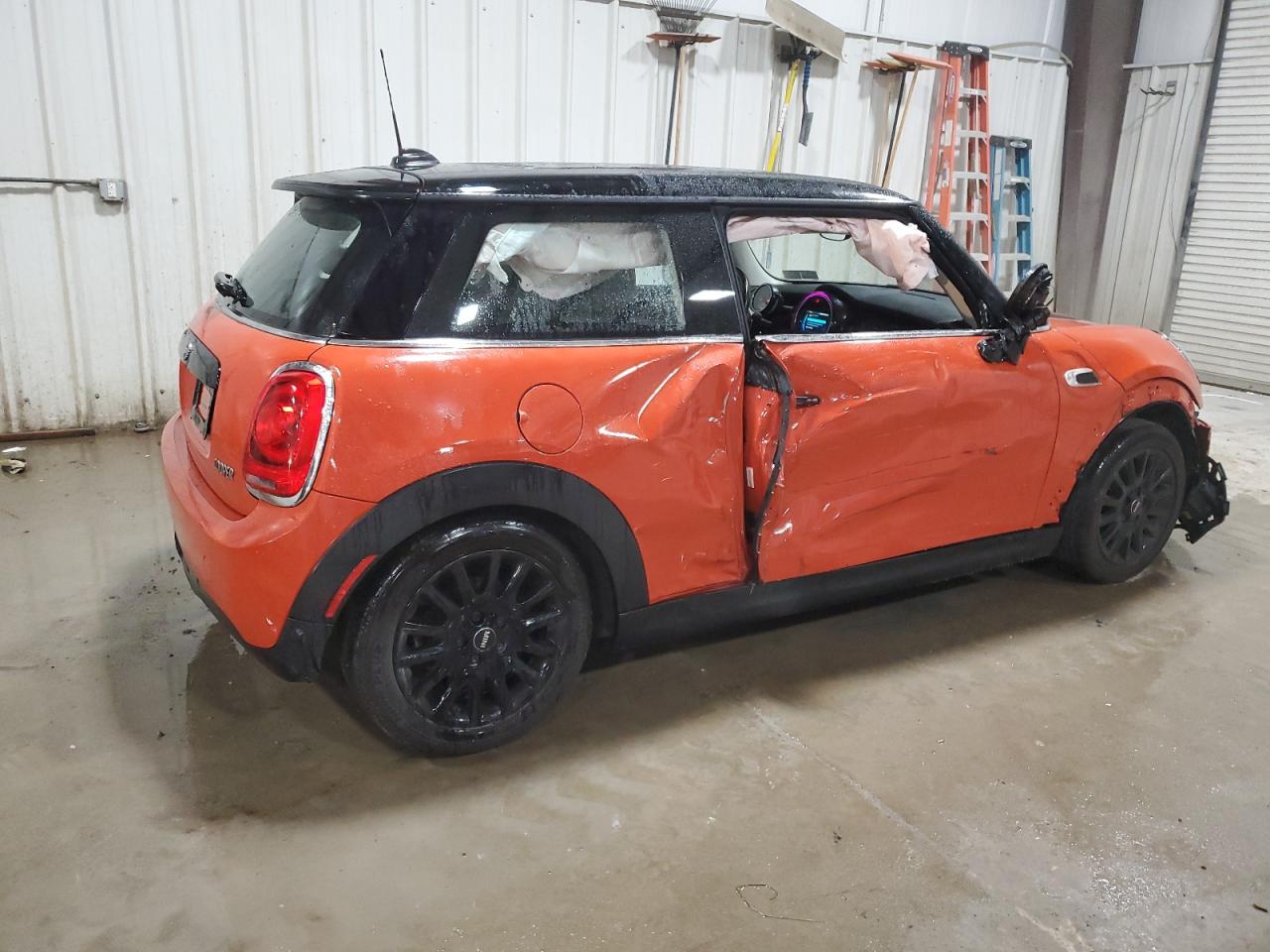 WMWXP5C5XK2H30679 2019 Mini Cooper