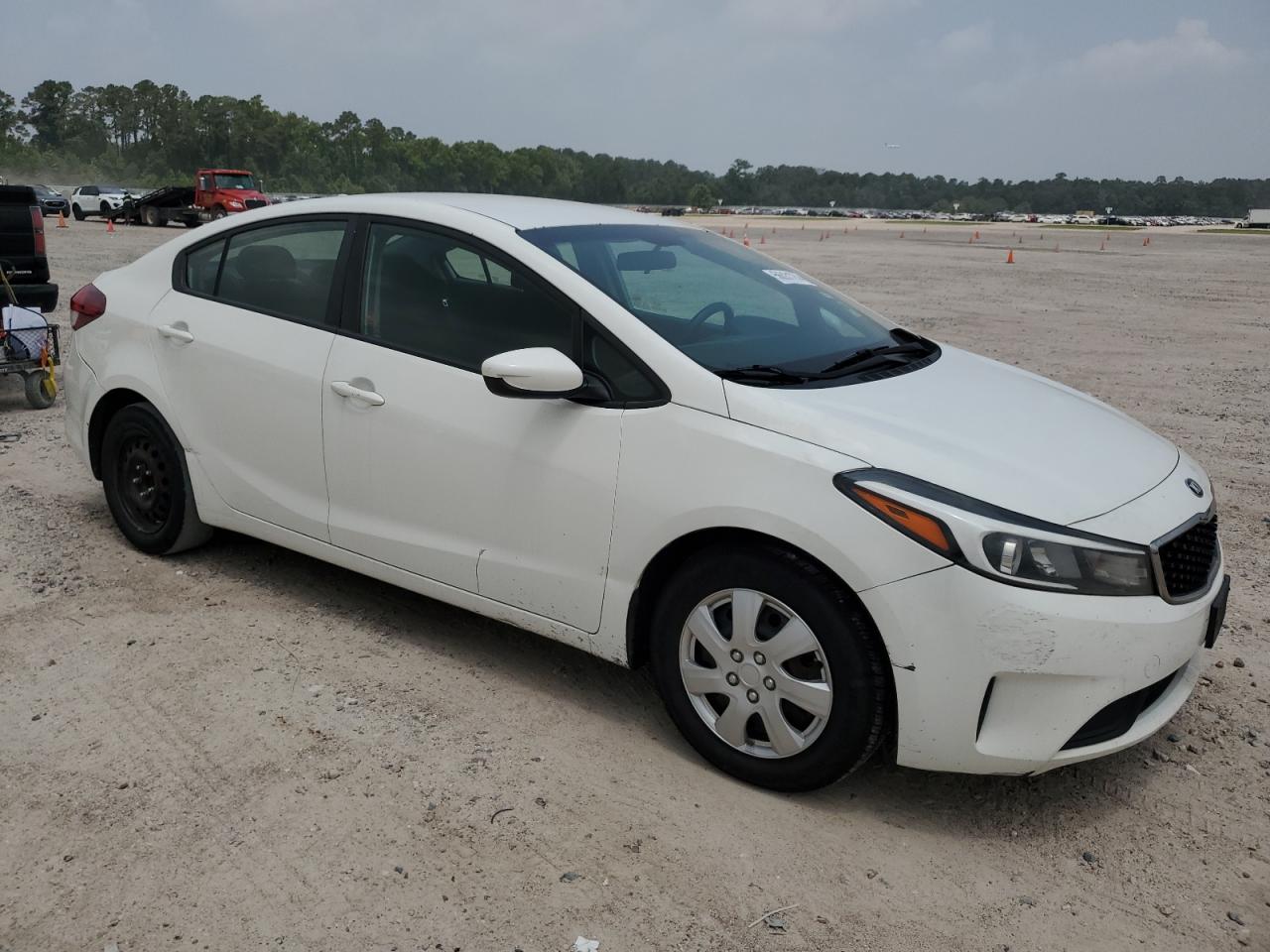 3KPFK4A73HE054998 2017 Kia Forte Lx