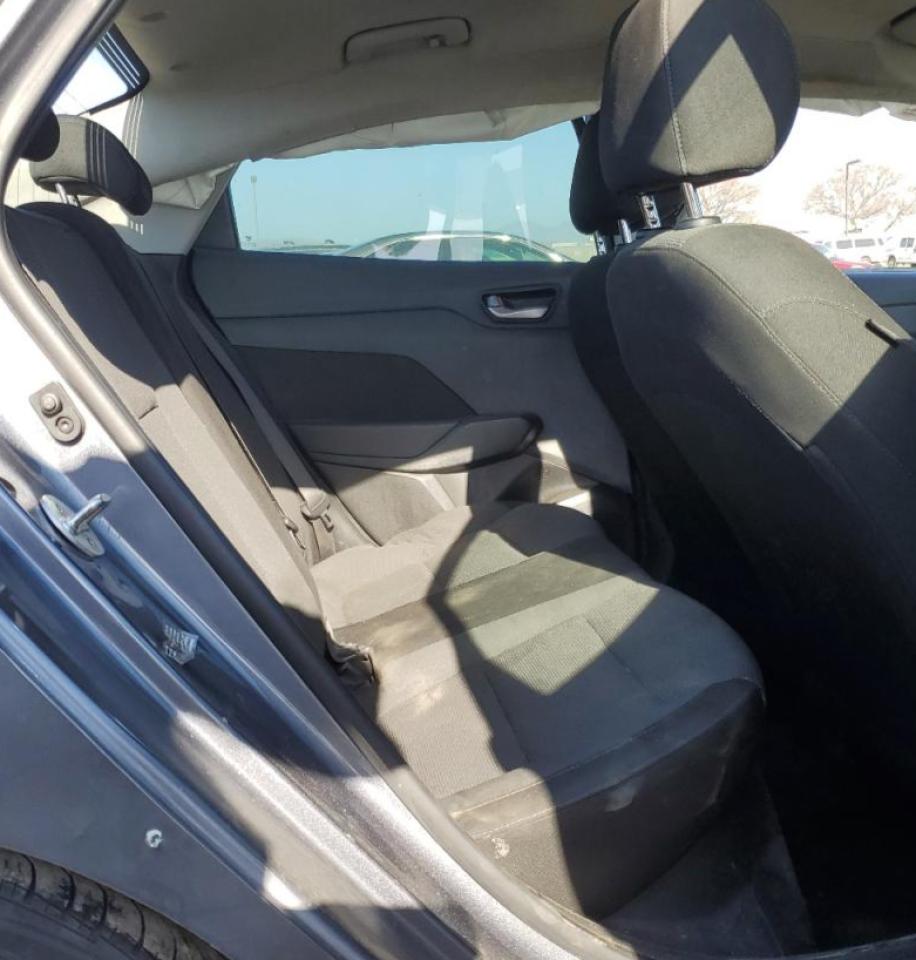 3KPC24A38KE068368 2019 Hyundai Accent Se