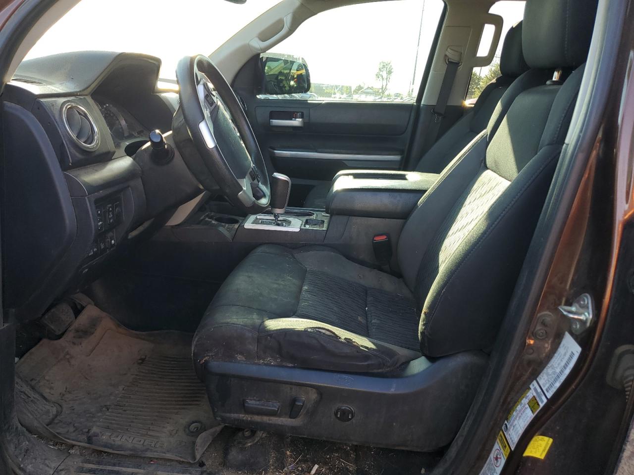 5TFDW5F15HX633528 2017 Toyota Tundra Crewmax Sr5