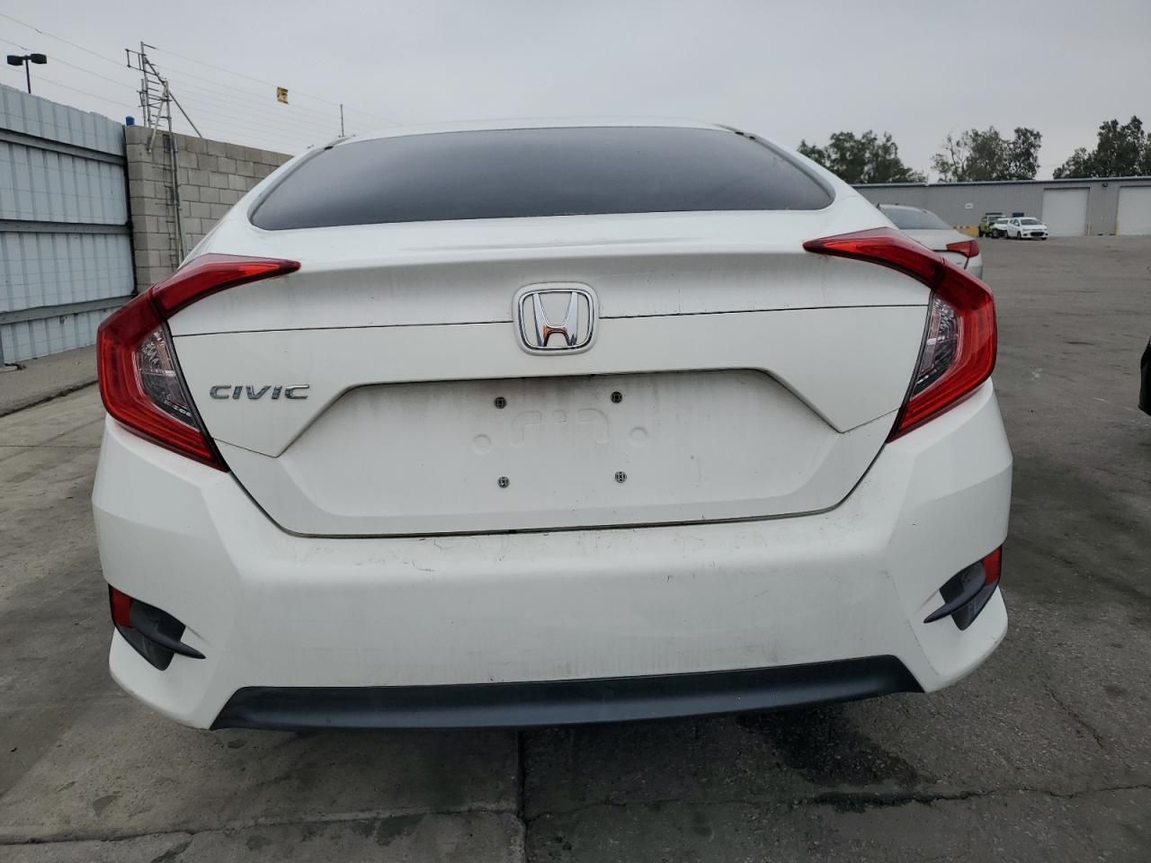 2017 Honda Civic Lx vin: 2HGFC2E52HH551864