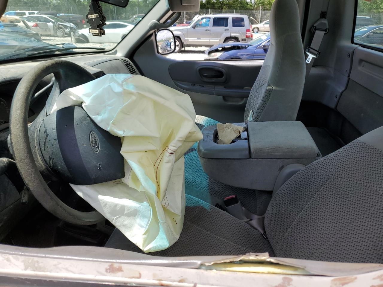 1FTRF18LXYNB09798 2000 Ford F150