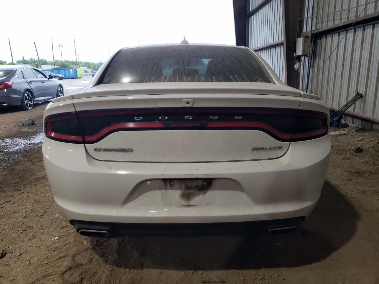 2C3CDXHG1FH890528 2015 Dodge Charger Sxt