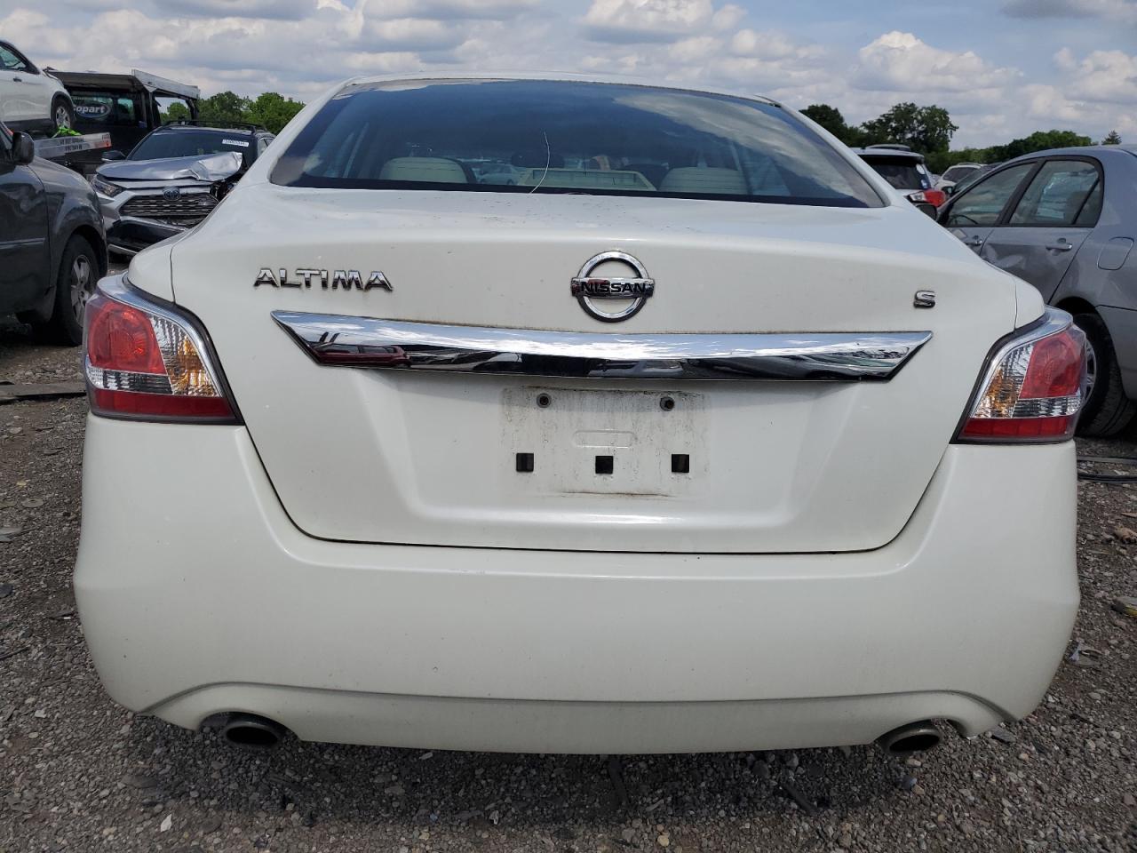 1N4AL3AP8FN362975 2015 Nissan Altima 2.5