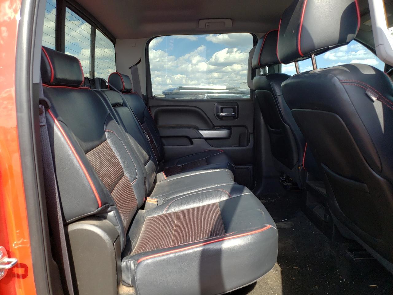 3GCUKREC2FG328284 2015 Chevrolet Silverado K1500 Lt