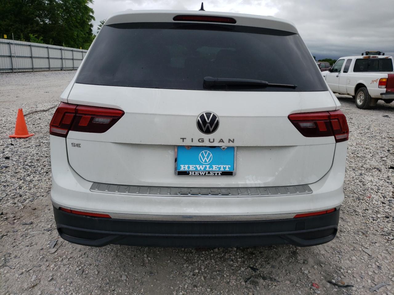 3VVNB7AX4RM065756 2024 Volkswagen Tiguan Se