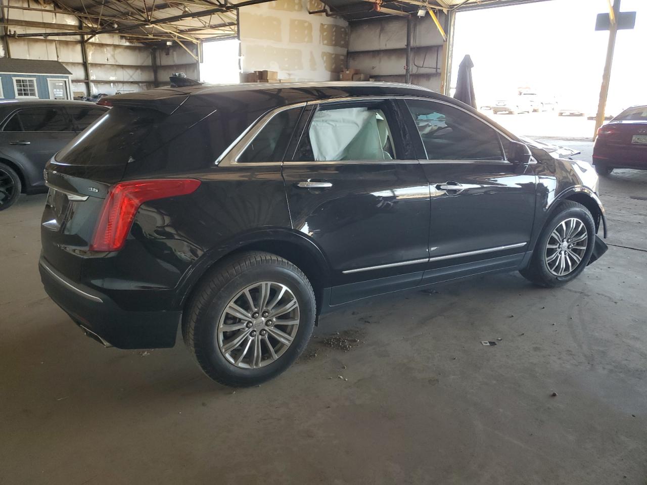 1GYKNBRS1HZ173974 2017 Cadillac Xt5 Luxury