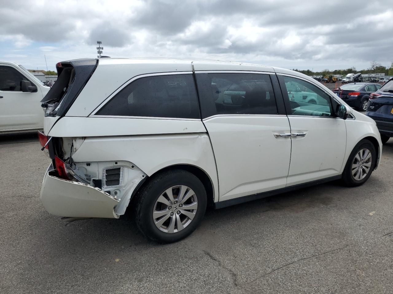 5FNRL5H63GB054490 2016 Honda Odyssey Exl