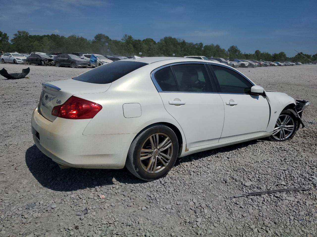 2015 Infiniti Q40 vin: JN1CV6AP8FM503177