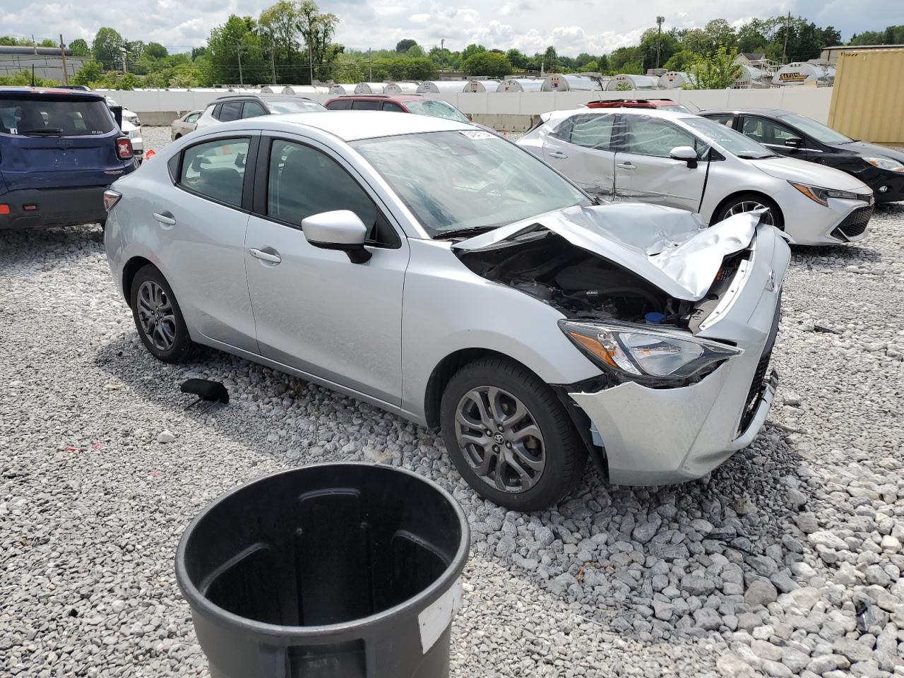 3MYDLBYV6KY523506 2019 Toyota Yaris L