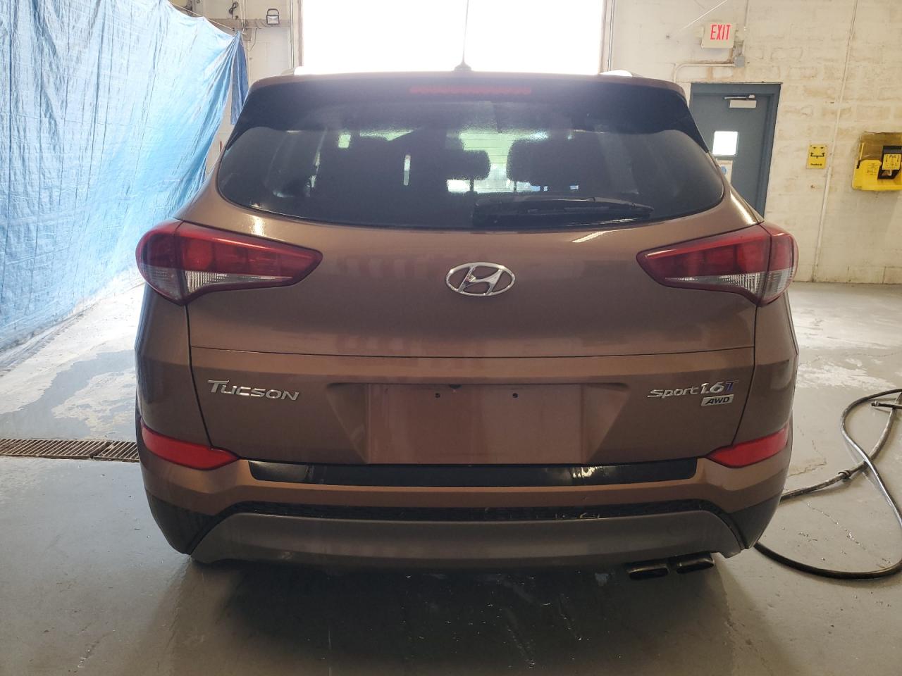 2016 Hyundai Tucson Limited vin: KM8J3CA23GU221703